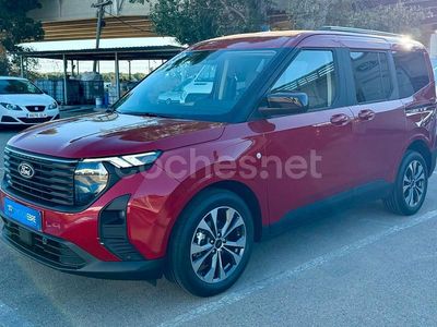 Rojo Nuevo 2025 Ford Tourneo Courier Titanium Monovolumen | 25.700 €