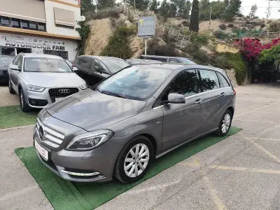 Occasion Mercedes B200 136 PK (100 kW) 2012 Grijs MPV