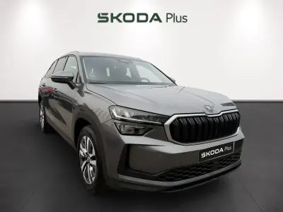 Usado Skoda Kodiaq Selection 150 CV (110 kW) 2025 Gris SUV