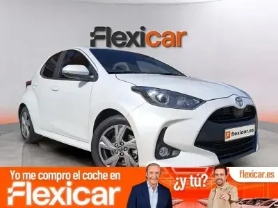 Usado Toyota Yaris Style 116 CV (85 kW) 2025 Blanco Utilitario