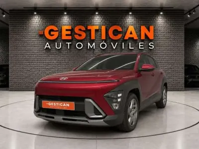 Usado Hyundai Kona 120 CV (88 kW) 2024 Rojo SUV
