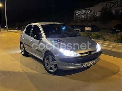 Gris / plata Usado 2004 Peugeot 206 Berlina | 4000 € (Precio justo)
