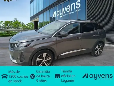 Usado Peugeot 3008 GT 131 CV (96 kW) 2023 Gris SUV
