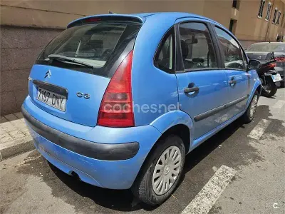 Usado Citroën C3 75 CV (55 kW) 2005 Azul Berlina