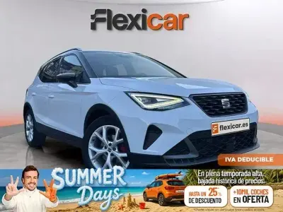 Usado Seat Arona FR 150 CV (110 kW) 2023 Blanco SUV