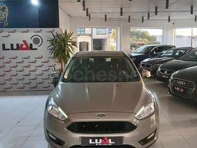 Usado Ford Focus Sport 115 CV (84 kW) 2014 Beige Berlina