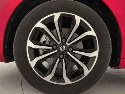Usado Renault Clio V Techno 145 CV (106 kW) 2025 Rojo Berlina