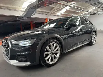 Usado Audi A6 Allroad Premium 286 CV (210 kW) 2022 Gris / plata Familiar