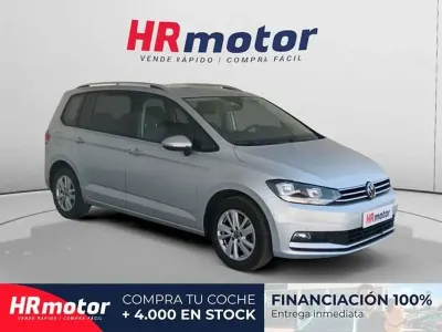 Usado VW Touran Advance 151 CV (111 kW) 2023 Gris Monovolumen