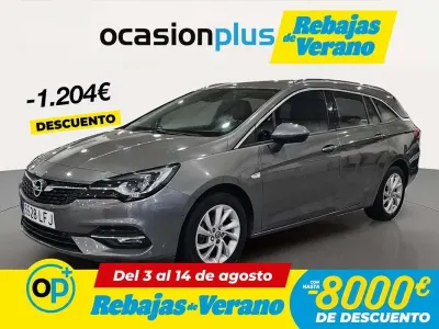 Usado Opel Astra Elegance 145 CV (106 kW) 2020 Gris Familiar