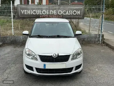 Usado Skoda Fabia 60 CV (44 kW) 2013 Blanco Berlina
