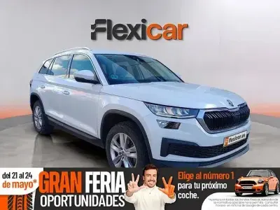 Usado Skoda Kodiaq Ambition 150 CV (110 kW) 2022 Blanco SUV
