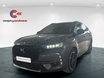 Usado DS Automobiles DS7 Crossback Performance 225 CV (165 kW) 2022 Gris / plata SUV