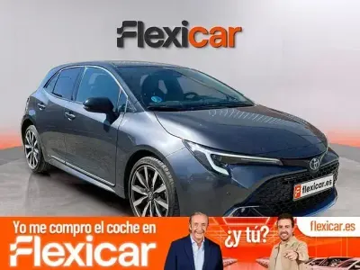 Usado Toyota Corolla Active 140 CV (102 kW) 2025 Gris Berlina