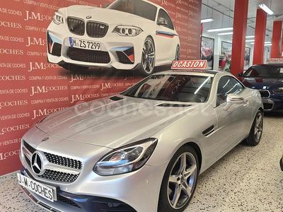 Gris / plata Usado 2018 Mercedes SLC200 Descapotable | 31.990 €
