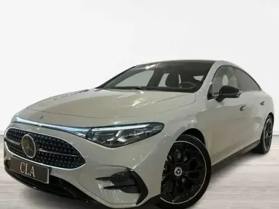 Usado Mercedes CLA180 136 CV (100 kW) 2026 Gris Berlina