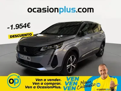 Usado Peugeot 5008 GT 130 CV (95 kW) 2022 Gris SUV