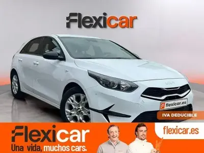 Usado Kia Ceed 100 CV (73 kW) 2021 Blanco Utilitario