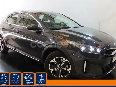 Usado Kia XCeed 141 CV (103 kW) 2024 Gris / plata SUV