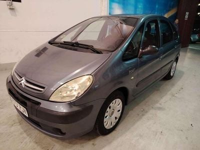Gris Usado 2006 Citroën Xsara Picasso Monovolumen | 3130 € (Precio justo)