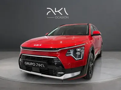 Usado Kia Niro 141 CV (103 kW) 2023 Rojo SUV
