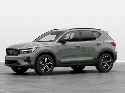 Verde Usado 2025 Volvo XC40 Plus SUV | 36.500 €
