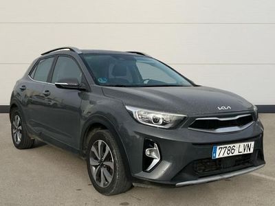 Usado Kia Stonic 101 CV (74 kW) 2021 Gris SUV