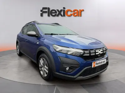 Käytetty Dacia Sandero Extreme 101 HP (74 kW) 2023 Sininen Sedan