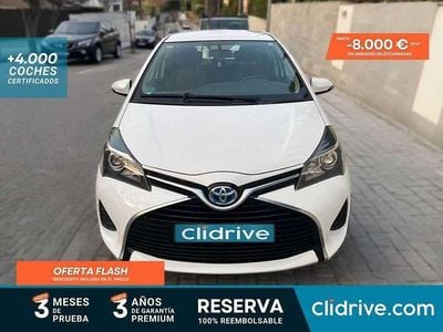 Usado Toyota Yaris Hybrid Active 75 CV (55 kW) 2014 Blanco Berlina