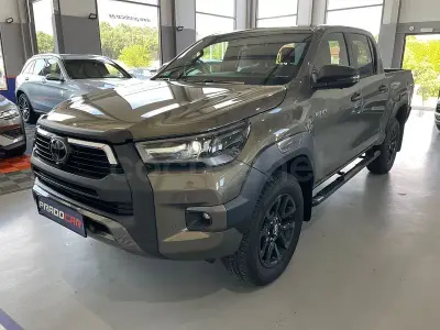 Nuevo Toyota HiLux Sport 204 CV (150 kW) 2026 Gris / plata Pickup/Camioneta
