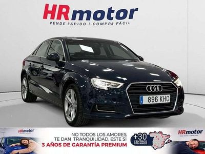 Usado Audi A3 Design 151 CV (111 kW) 2018 Azul Berlina