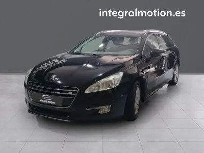 Usado Peugeot 508 SW Active 111 CV (81 kW) 2012 Negro Familiar