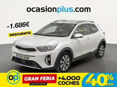 Usado Kia Stonic 100 CV (73 kW) 2024 Blanco SUV