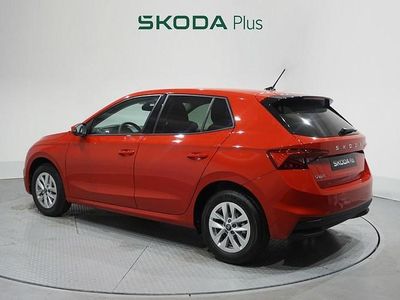 Rojo Nuevo 2025 Skoda Fabia Selection | 18.500 € (Precio justo)