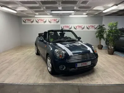 Usado Mini Cooper Cabriolet 122 CV (89 kW) 2010 Azul Descapotable