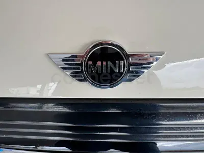 Usado Mini Cooper D 116 CV (85 kW) 2016 Beige Utilitario
