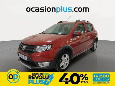 Usado Dacia Sandero Stepway 90 CV (66 kW) 2015 Rojo Utilitario