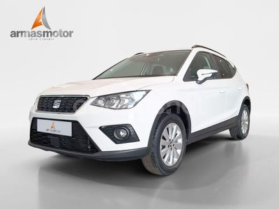 Usado Seat Arona Ecomotive 115 CV (84 kW) 2019 Blanco SUV