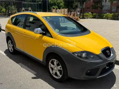 Usado Seat Altea 170 CV (125 kW) 2009 Amarillo Monovolumen