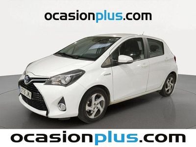 Usado Toyota Yaris Hybrid Advance 100 CV (73 kW) 2017 Blanco Utilitario