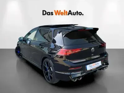 Usado VW Golf VIII R 320 CV (235 kW) 2022 Negro Berlina