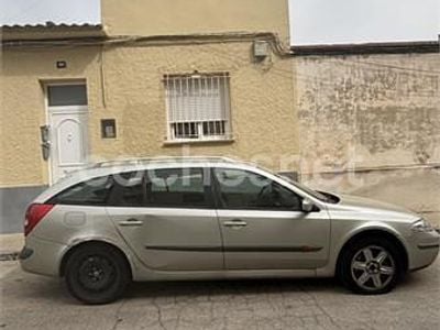 Usado Renault Laguna GrandTour Initiale 150 CV (110 kW) 2003 Beige Familiar