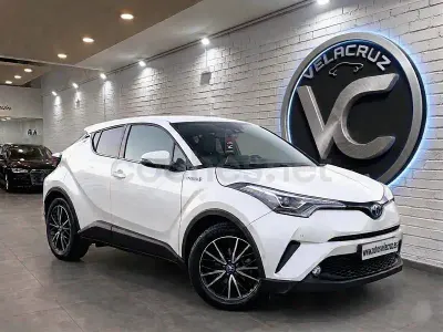 Usado Toyota C-HR Advance 122 CV (89 kW) 2017 Blanco SUV