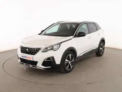 Usado Peugeot 3008 Allure 130 CV (95 kW) 2018 Blanco SUV