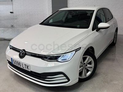 Usado VW Golf VIII Life 115 CV (84 kW) 2021 Blanco Berlina