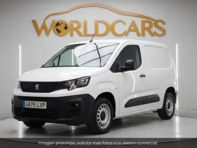 Usado Peugeot Partner Premium 101 CV (74 kW) 2021 Blanco Monovolumen
