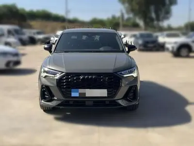 Usado Audi Q3 Ambiente 150 CV (110 kW) 2023 Gris SUV