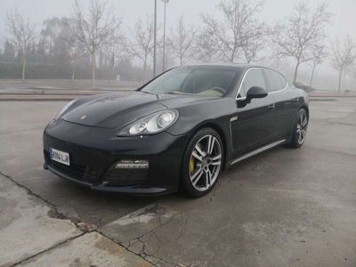 Porsche Panamera 4S