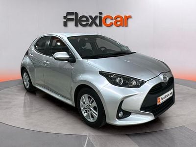 Begagnad Toyota Yaris Edition 125 HK (91 kW) 2021 Grå Halvkombi