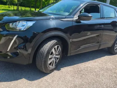 Usado Peugeot 2008 Active 110 CV (80 kW) 2021 SUV